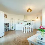 Klimata House - Private Jacuzzi Pool & Bbq *