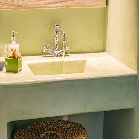 Klimata House - Private Jacuzzi Pool & Bbq Вилла Вличада