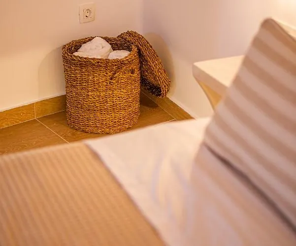 Klimata House - Private Jacuzzi Pool & Bbq Villa